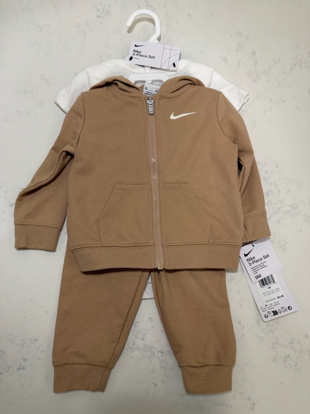 Kids nike 3 piece matching set 9m - Picture 3 of 10